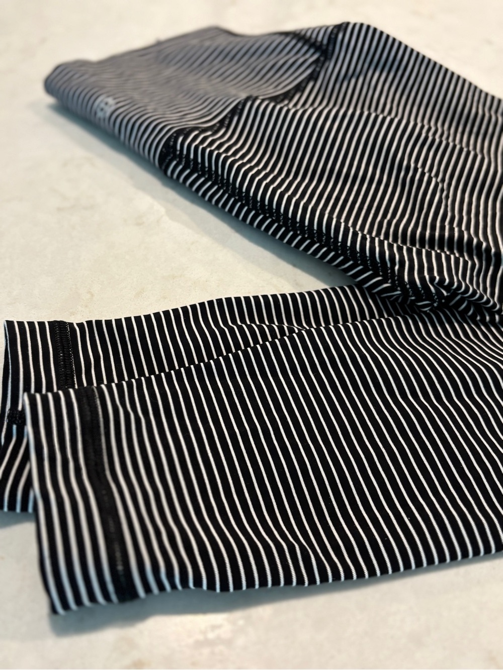 Lululemon Wonder Under Parallel Stripe Leggings Size 2 ✨🖤 - Picture 5 of 8